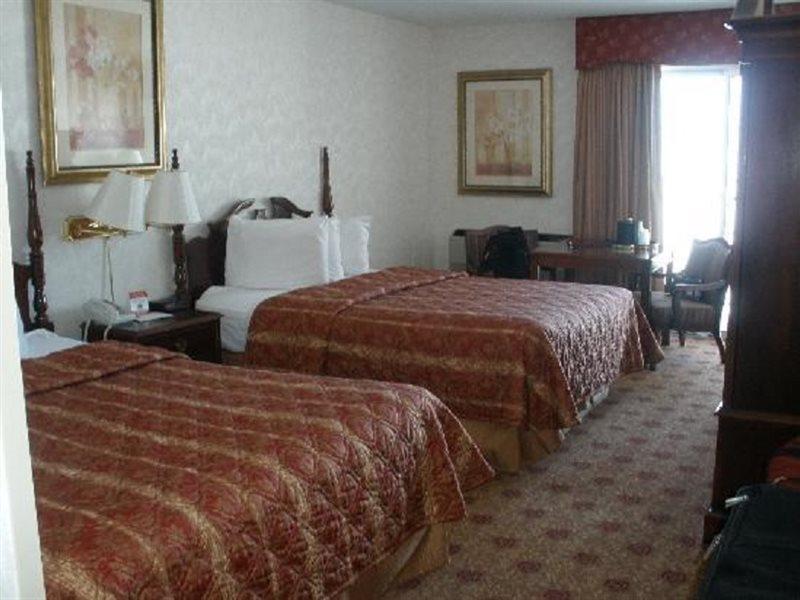 Hamilton Inn Select Beachfront Mackinaw City Ngoại thất bức ảnh