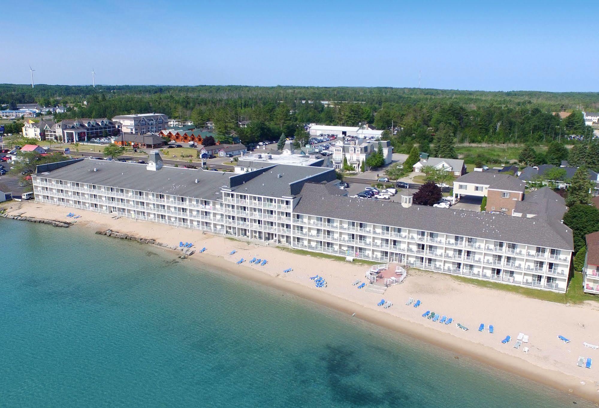 Hamilton Inn Select Beachfront Mackinaw City Ngoại thất bức ảnh