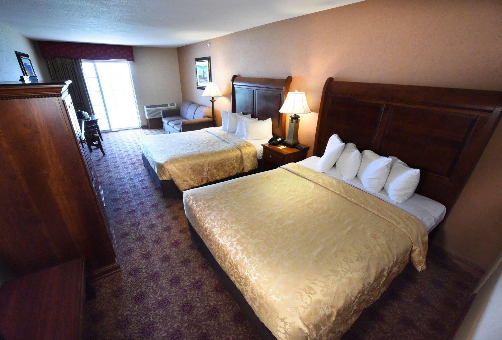 Hamilton Inn Select Beachfront Mackinaw City Ngoại thất bức ảnh