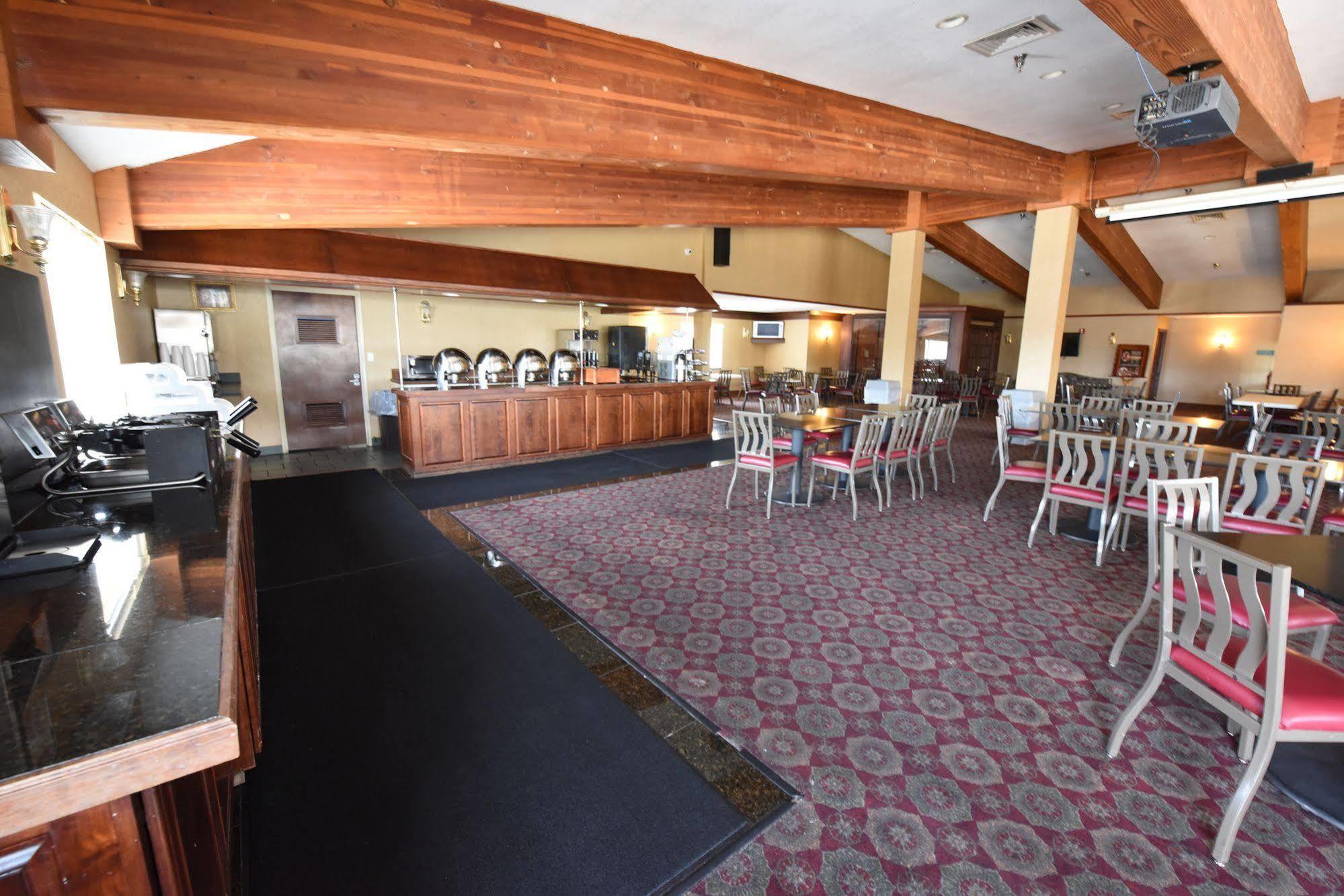 Hamilton Inn Select Beachfront Mackinaw City Ngoại thất bức ảnh